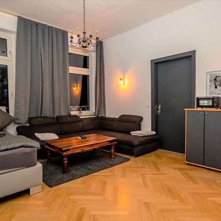 #213 Lux-Room - Zentrum Neuss - Naehe Duesseldorf Messe Mit Netflix & Prime Luaran gambar