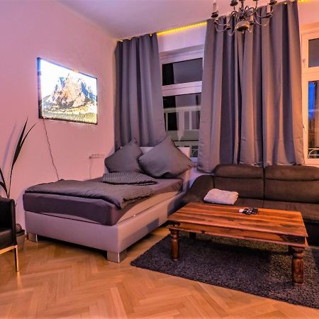 #213 Lux-Room - Zentrum Neuss - Naehe Duesseldorf Messe Mit Netflix & Prime Luaran gambar